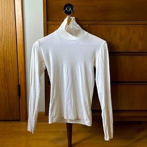 Kotn white turtleneck XS